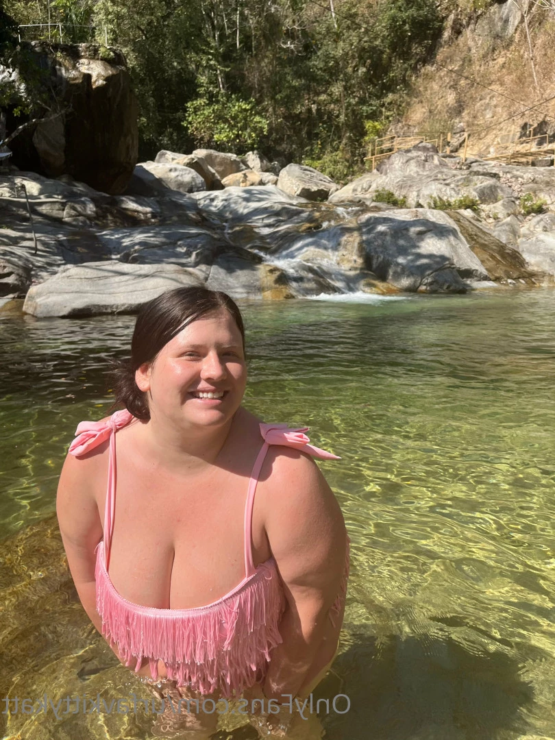 🍭 𝑯𝑶𝑹𝑵𝒀  BBW KITTY 🐱 CHECK DMs 👀 [ urfavkittykatt ] Onlyfans leaked photo 6029582 on Hotleaks.tv