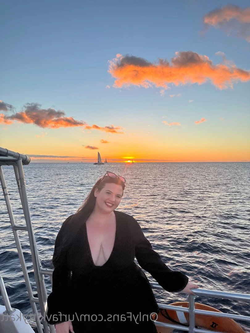 🍭 𝑯𝑶𝑹𝑵𝒀  BBW KITTY 🐱 CHECK DMs 👀 [ urfavkittykatt ] Onlyfans leaked photo 6030015 on Hotleaks.tv