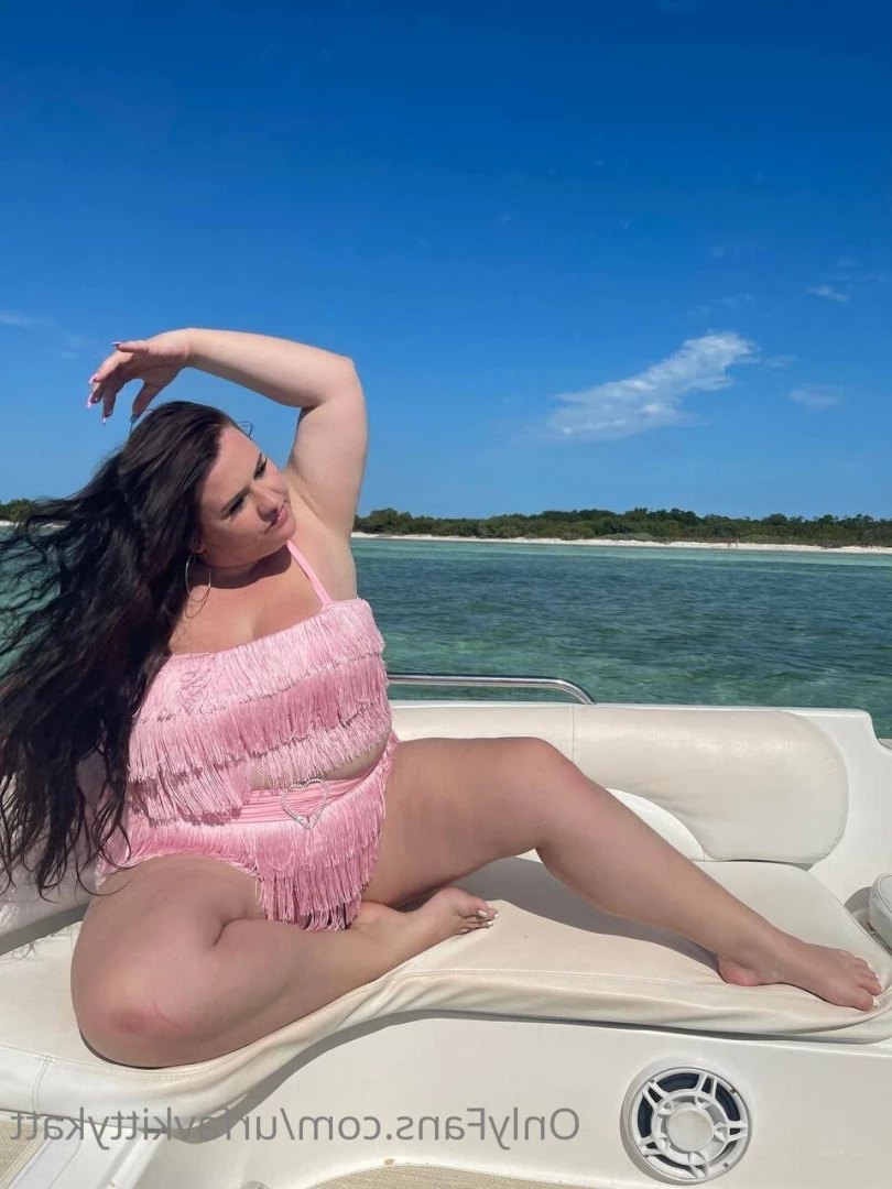 🍭 𝑯𝑶𝑹𝑵𝒀  BBW KITTY 🐱 CHECK DMs 👀 [ urfavkittykatt ] Onlyfans leaked photo 6032744 on Hotleaks.tv