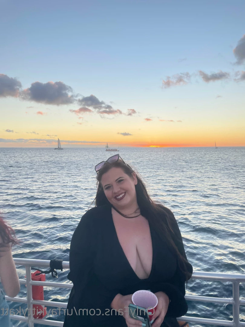 🍭 𝑯𝑶𝑹𝑵𝒀  BBW KITTY 🐱 CHECK DMs 👀 [ urfavkittykatt ] Onlyfans leaked photo 6032852 on Hotleaks.tv