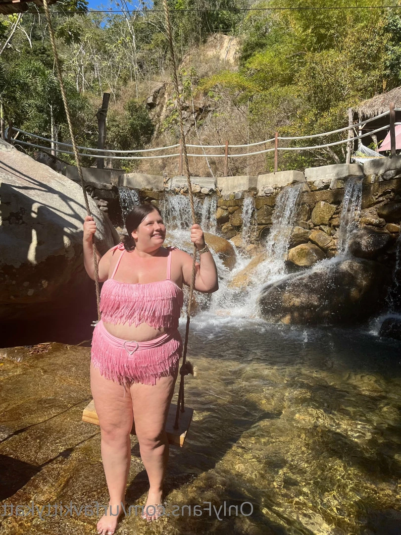 🍭 𝑯𝑶𝑹𝑵𝒀  BBW KITTY 🐱 CHECK DMs 👀 [ urfavkittykatt ] Onlyfans leaked photo 6033762 on Hotleaks.tv