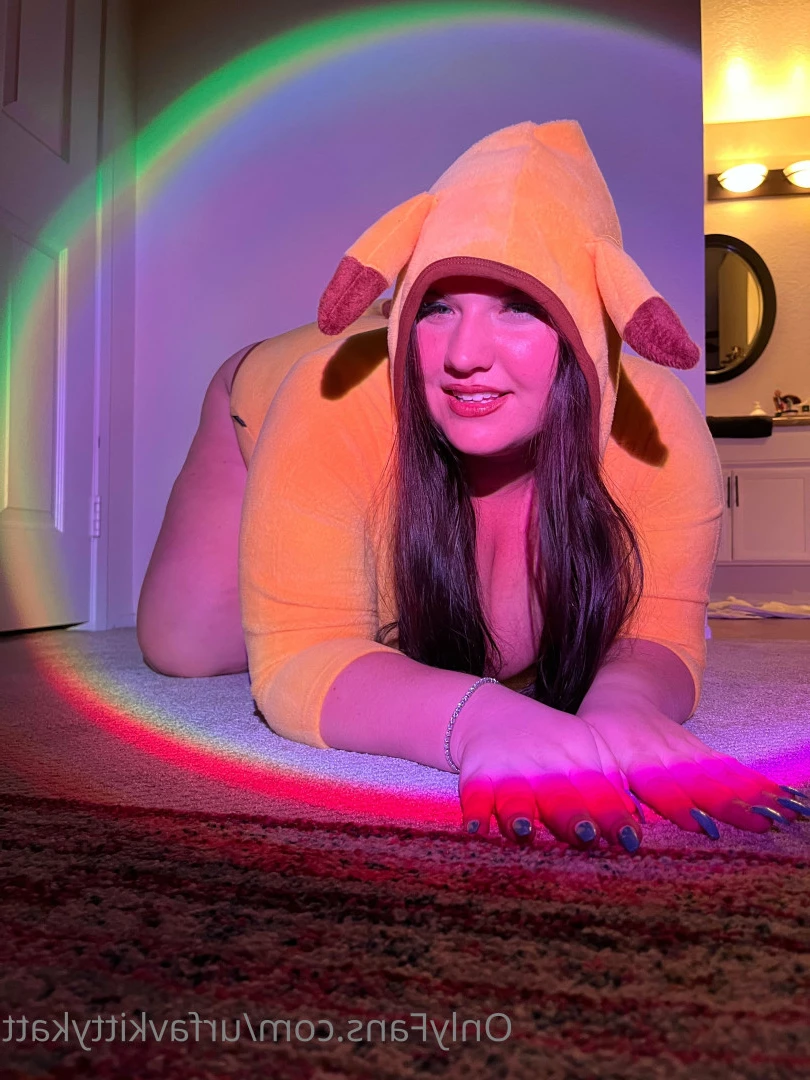 🍭 𝑯𝑶𝑹𝑵𝒀  BBW KITTY 🐱 CHECK DMs 👀 [ urfavkittykatt ] Onlyfans leaked photo 6033879 on Hotleaks.tv