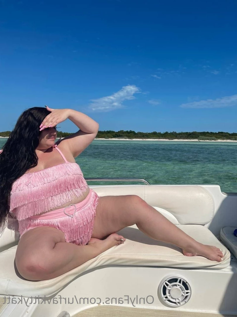 🍭 𝑯𝑶𝑹𝑵𝒀  BBW KITTY 🐱 CHECK DMs 👀 [ urfavkittykatt ] Onlyfans leaked photo 6037507 on Hotleaks.tv