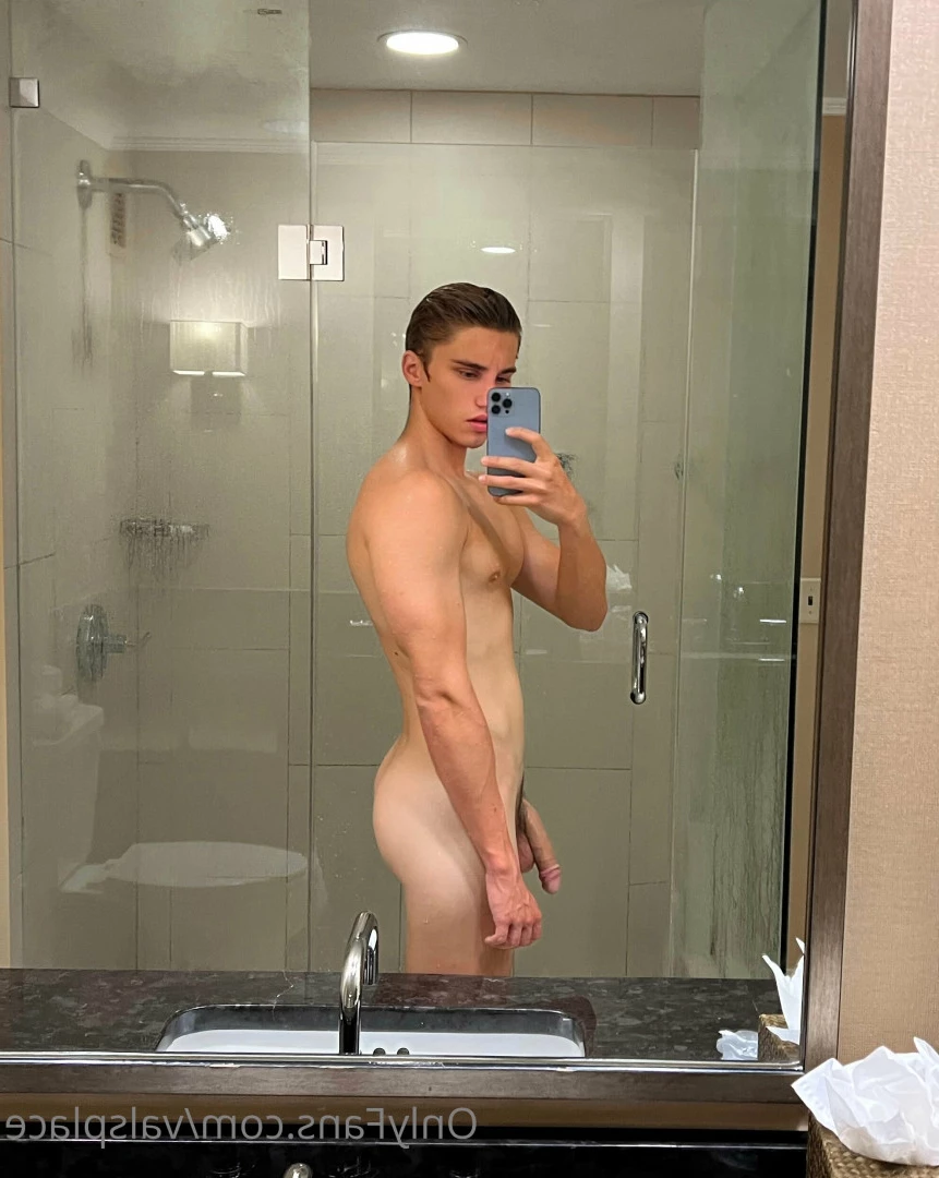 valentin 🔥 (0,1%) [ valsplace ] Onlyfans leaked photo 7688612 on Hotleaks.tv