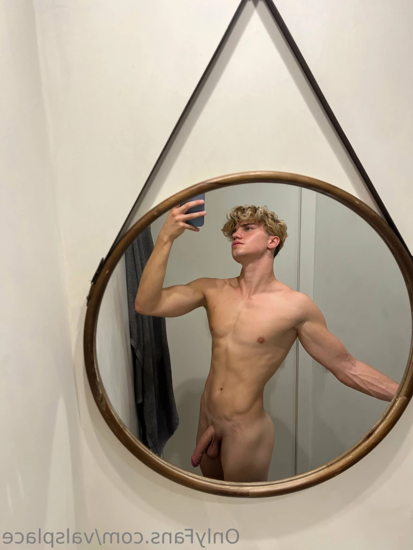 valentin 🔥 (0,1%) [ valsplace ] Onlyfans leaked photo 7688973 on Hotleaks.tv