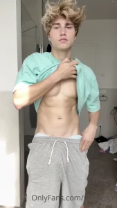 valentin 🔥 (0,1%) [ valsplace ] Onlyfans leaked video 7783067 on Hotleaks.tv