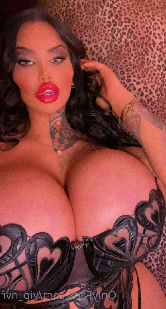 𝑼𝒌𝒔 𝑩𝒊𝒈𝒈𝒆𝒔𝒕 𝑻𝒊𝒕𝒔 👩🏻𝑳𝒆𝒕𝒔 𝑽𝒊𝒅𝒆𝒐𝒄𝒂𝒍𝒍&amp;𝒔𝒆𝒙t😈 [ vip_nvr ] Onlyfans leaked photo 2205989 on Hotleaks.tv