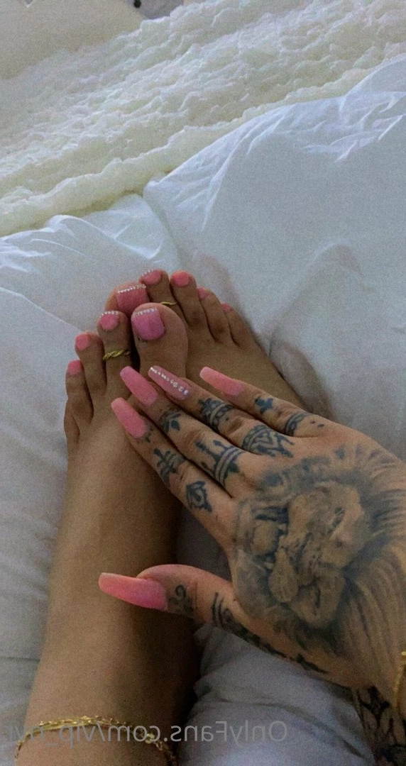 𝑼𝒌𝒔 𝑩𝒊𝒈𝒈𝒆𝒔𝒕 𝑻𝒊𝒕𝒔 👩🏻𝑳𝒆𝒕𝒔 𝑽𝒊𝒅𝒆𝒐𝒄𝒂𝒍𝒍&amp;𝒔𝒆𝒙t😈 [ vip_nvr ] Onlyfans leaked photo 2205992 on Hotleaks.tv
