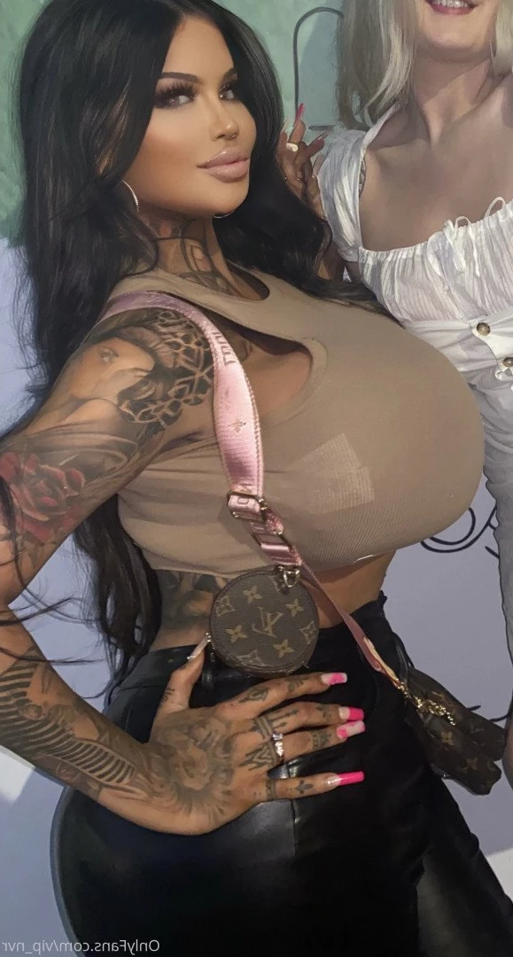 𝑼𝒌𝒔 𝑩𝒊𝒈𝒈𝒆𝒔𝒕 𝑻𝒊𝒕𝒔 👩🏻𝑳𝒆𝒕𝒔 𝑽𝒊𝒅𝒆𝒐𝒄𝒂𝒍𝒍&amp;𝒔𝒆𝒙t😈 [ vip_nvr ] Onlyfans leaked photo 4127600 on Hotleaks.tv