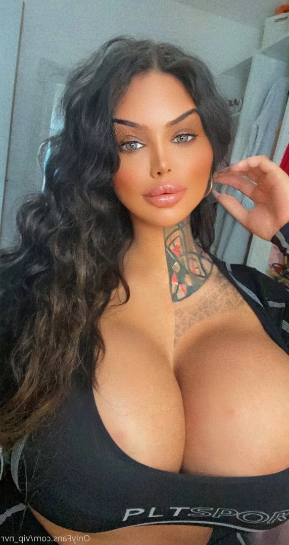 𝑼𝒌𝒔 𝑩𝒊𝒈𝒈𝒆𝒔𝒕 𝑻𝒊𝒕𝒔 👩🏻𝑳𝒆𝒕𝒔 𝑽𝒊𝒅𝒆𝒐𝒄𝒂𝒍𝒍&amp;𝒔𝒆𝒙t😈 [ vip_nvr ] Onlyfans leaked photo 4135439 on Hotleaks.tv