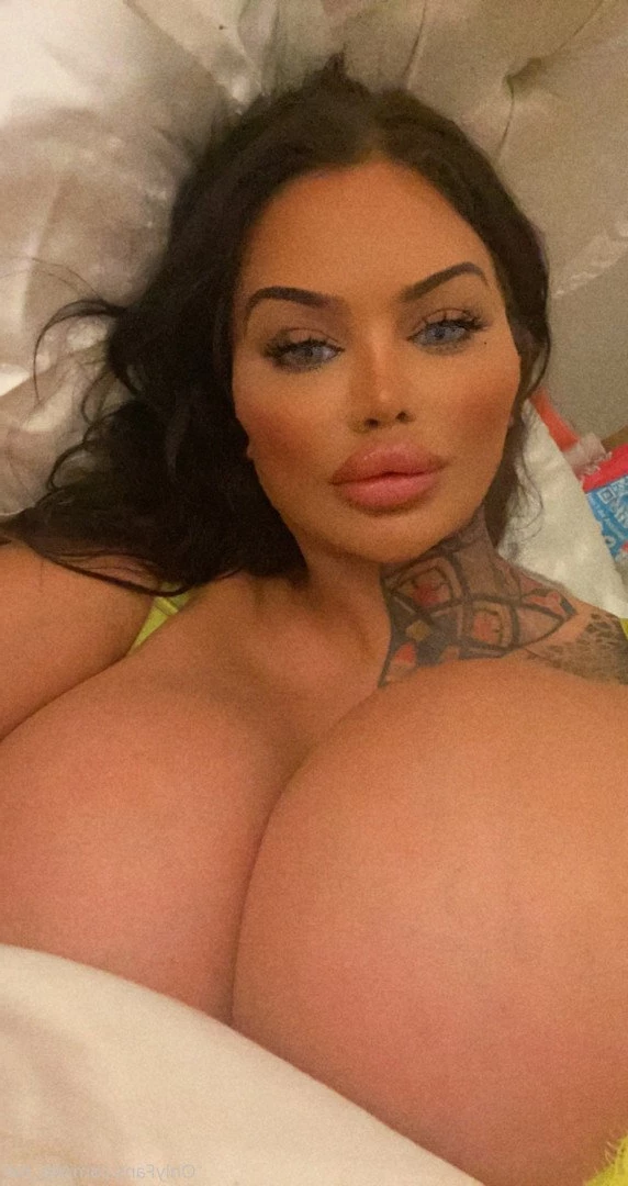 𝑼𝒌𝒔 𝑩𝒊𝒈𝒈𝒆𝒔𝒕 𝑻𝒊𝒕𝒔 👩🏻𝑳𝒆𝒕𝒔 𝑽𝒊𝒅𝒆𝒐𝒄𝒂𝒍𝒍&amp;𝒔𝒆𝒙t😈 [ vip_nvr ] Onlyfans leaked photo 4157162 on Hotleaks.tv