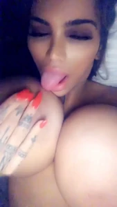 𝑼𝒌𝒔 𝑩𝒊𝒈𝒈𝒆𝒔𝒕 𝑻𝒊𝒕𝒔 👩🏻𝑳𝒆𝒕𝒔 𝑽𝒊𝒅𝒆𝒐𝒄𝒂𝒍𝒍&amp;𝒔𝒆𝒙t😈 [ vip_nvr ] Onlyfans leaked video 10659280 on Hotleaks.tv