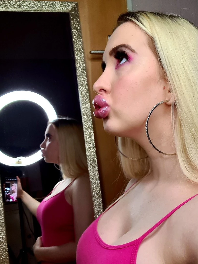 💗𝗩𝗜𝗩𝗜𝗔𝗡 𝗥𝗢𝗦𝗘 𝗙𝗥𝗘𝗘💗 [ vivianrosefree ] Onlyfans leaked photo 2205833 on Hotleaks.tv