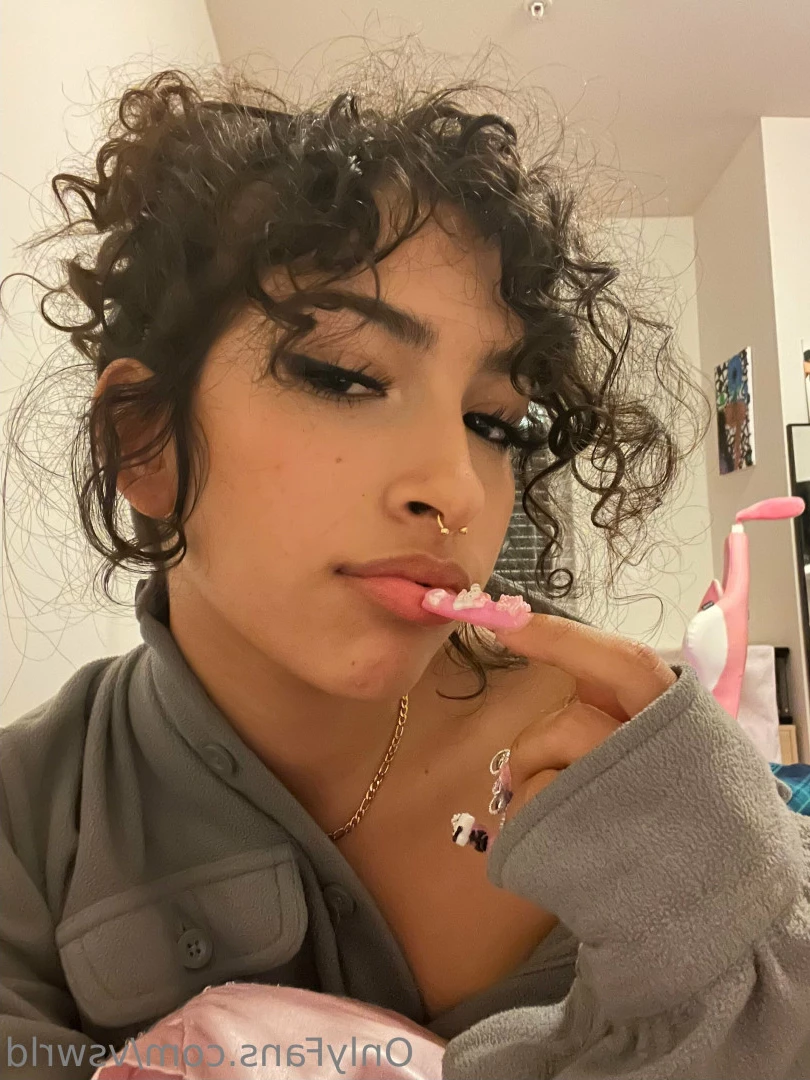 v [ vswrld ] Onlyfans leaked photo 6086384 on Hotleaks.tv