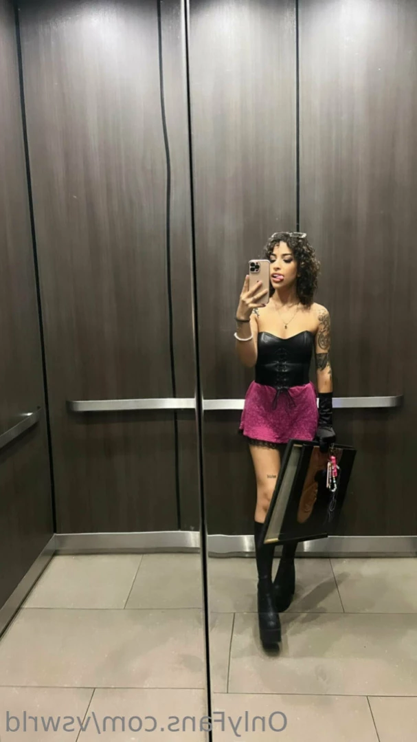 v [ vswrld ] Onlyfans leaked photo 15698696 on Hotleaks.tv