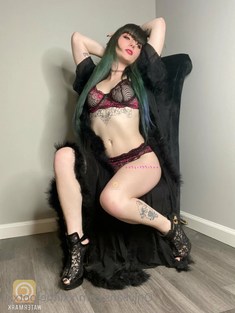 xxlittlefootxx1 Onlyfans leaked photo 13282927 on Hotleaks.tv