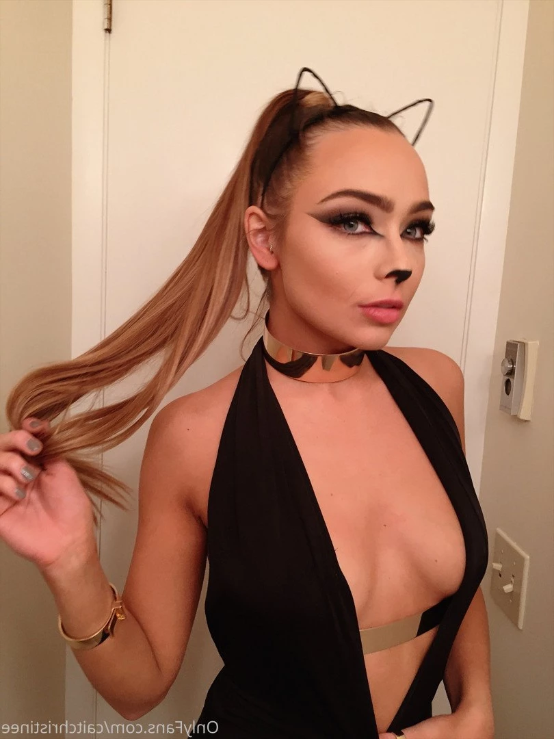 Cait Christine [ caitchristinee ] Onlyfans leaked photo 221110 on Hotleaks.tv