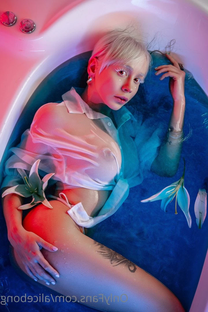 Daddy’s Girl💦Alicebong💦 [ alicebong ] Onlyfans leaked photo 3759573 on Hotleaks.tv