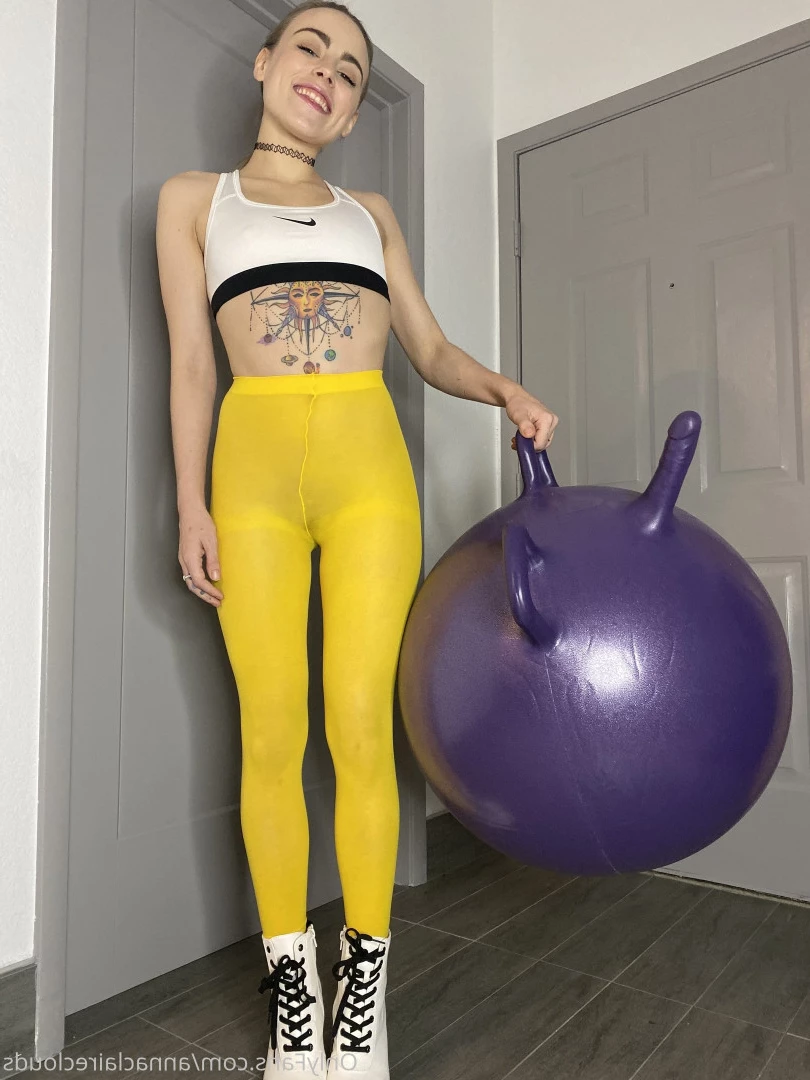Anna Claire Clouds [ annaclaireclouds ] Onlyfans leaked photo 9901925 on Hotleaks.tv