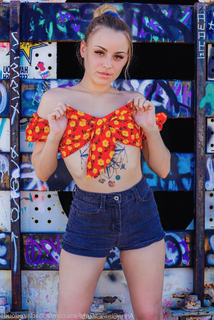 Anna Claire Clouds [ annaclaireclouds ] Onlyfans leaked photo 9903949 on Hotleaks.tv