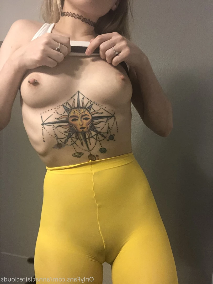 Anna Claire Clouds [ annaclaireclouds ] Onlyfans leaked photo 9904974 on Hotleaks.tv