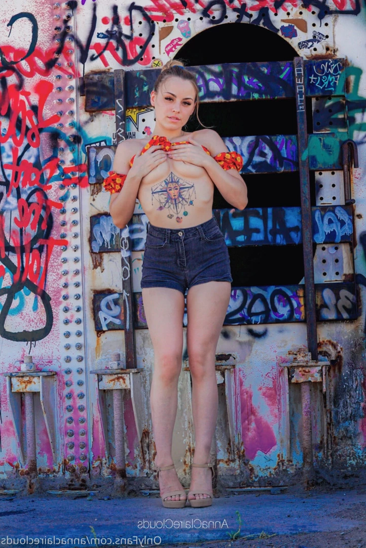Anna Claire Clouds [ annaclaireclouds ] Onlyfans leaked photo 9905424 on Hotleaks.tv