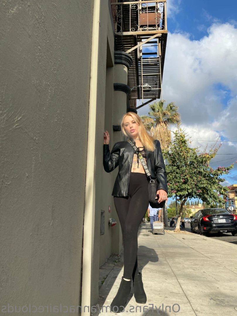 Anna Claire Clouds [ annaclaireclouds ] Onlyfans leaked photo 15242847 on Hotleaks.tv