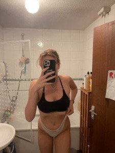 Annie the redhead with 2 pussies 🥵 [ annieecharlotte ] Onlyfans leaked video 2503526 on Hotleaks.tv