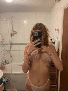 Annie the redhead with 2 pussies 🥵 [ annieecharlotte ] Onlyfans leaked video 2503760 on Hotleaks.tv