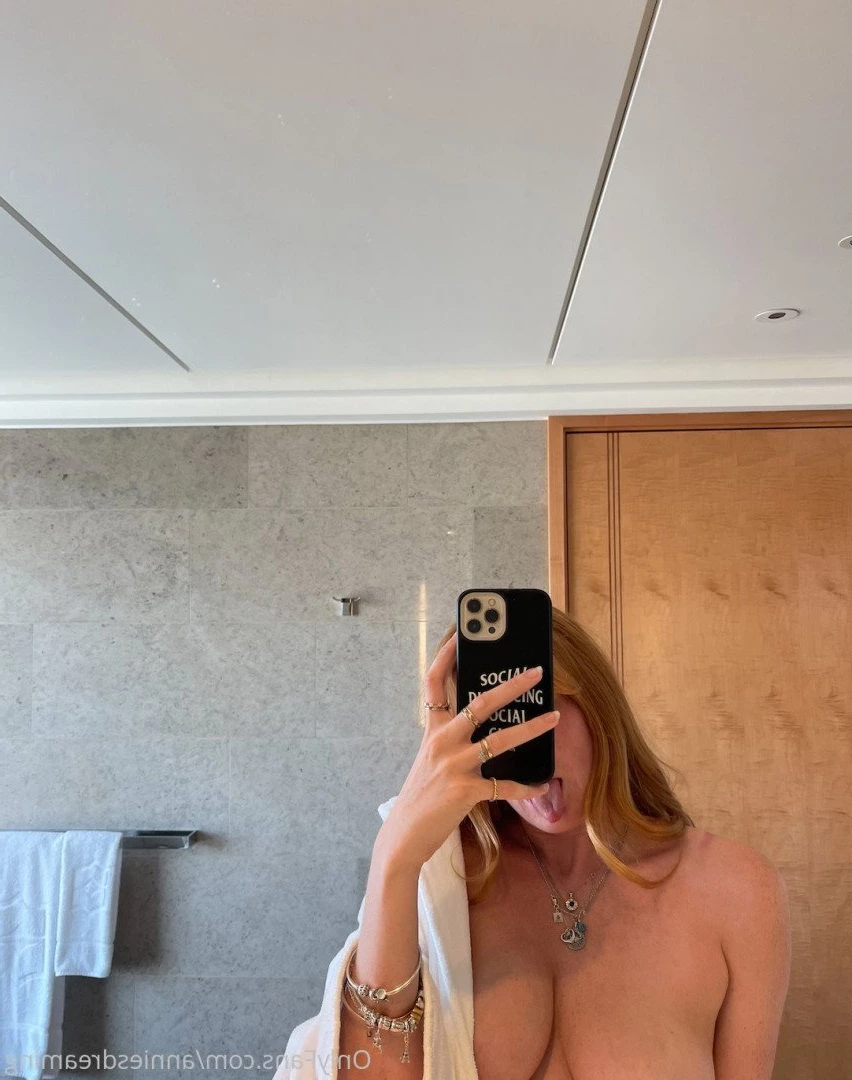 Annie the redhead with 2 pussies 🥵 [ annieecharlotte ] Onlyfans leaked photo 3636282 on Hotleaks.tv