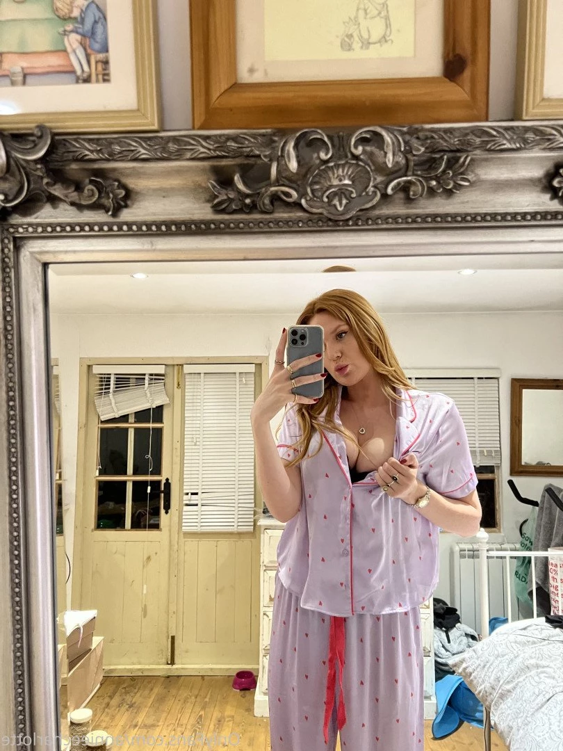 Annie the redhead with 2 pussies 🥵 [ annieecharlotte ] Onlyfans leaked photo 3717968 on Hotleaks.tv