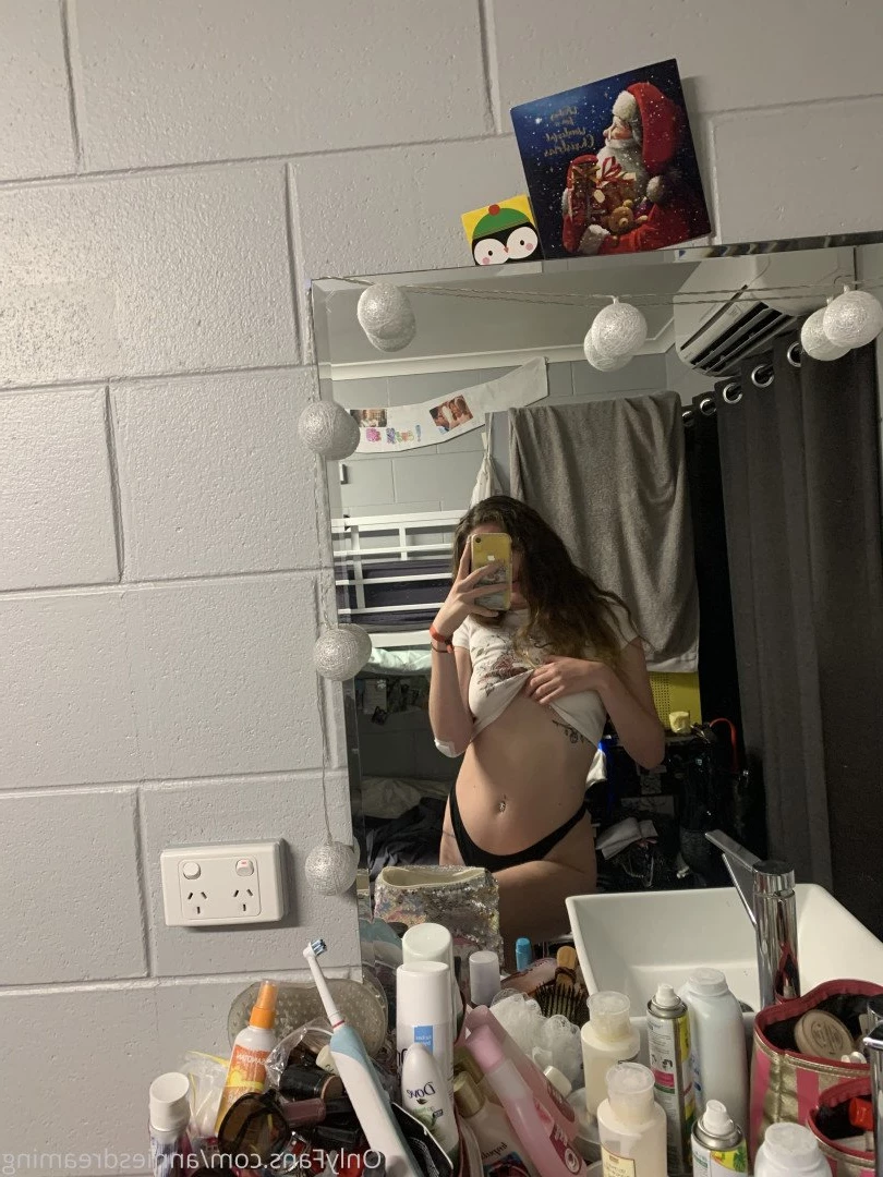 Annie the redhead with 2 pussies 🥵 [ annieecharlotte ] Onlyfans leaked photo 3721936 on Hotleaks.tv