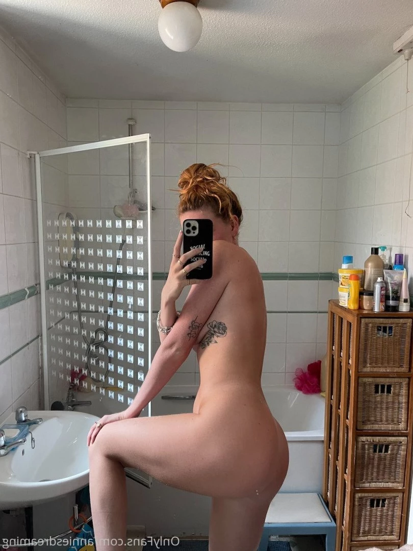 Annie the redhead with 2 pussies 🥵 [ annieecharlotte ] Onlyfans leaked photo 3745338 on Hotleaks.tv
