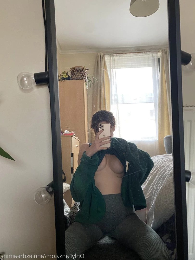 Annie the redhead with 2 pussies 🥵 [ annieecharlotte ] Onlyfans leaked photo 3773570 on Hotleaks.tv