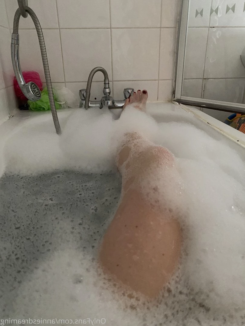 Annie the redhead with 2 pussies 🥵 [ annieecharlotte ] Onlyfans leaked photo 3782976 on Hotleaks.tv