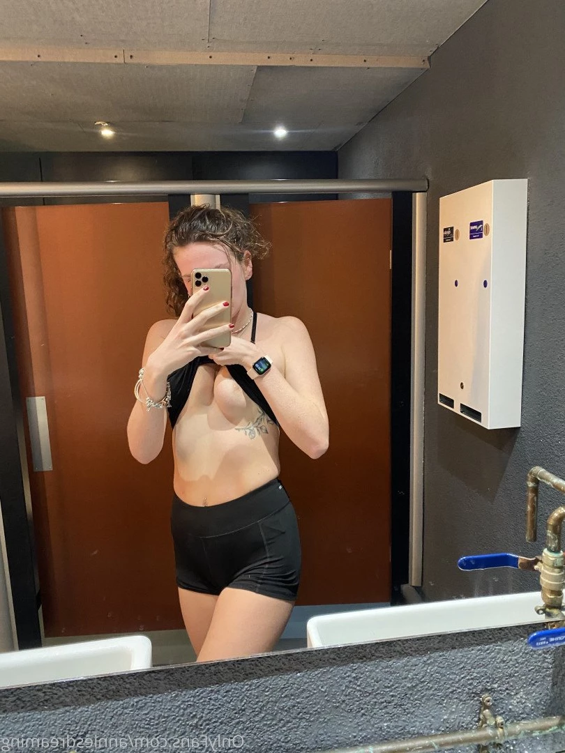 Annie the redhead with 2 pussies 🥵 [ annieecharlotte ] Onlyfans leaked photo 3865898 on Hotleaks.tv