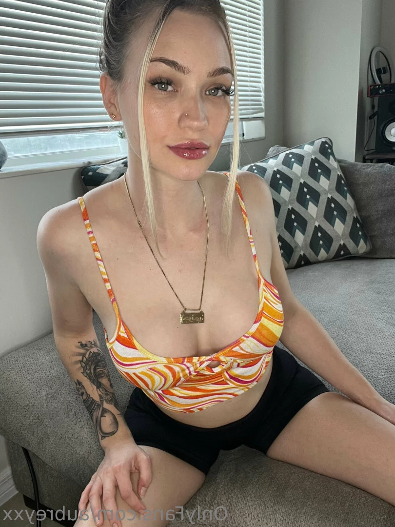 College Freshman 😍 [ aubreyxx ] Onlyfans leaked photo 6079582 on Hotleaks.tv