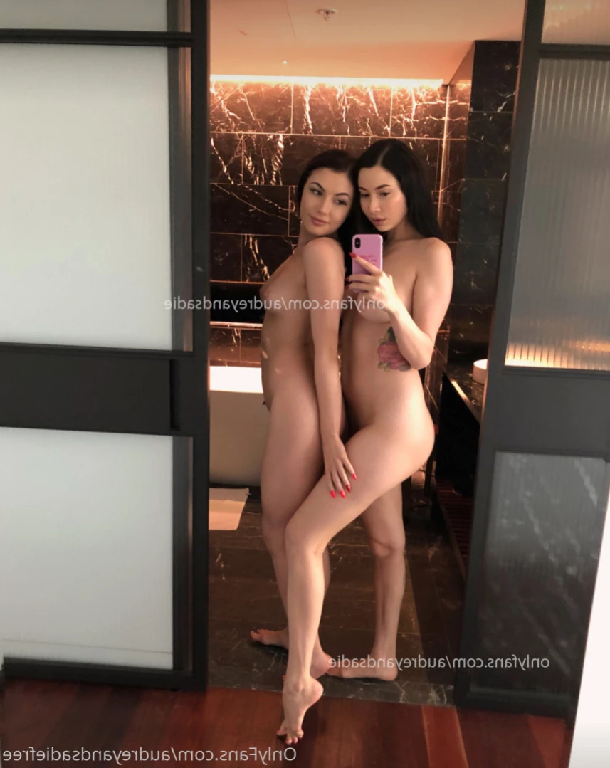 Naughty Aussies💦𝐒𝐐𝐔𝐈𝐑𝐓 𝐐𝐔𝐄𝐄𝐍𝐒 [ aussiesunlocked ] Onlyfans leaked photo 14036160 on Hotleaks.tv