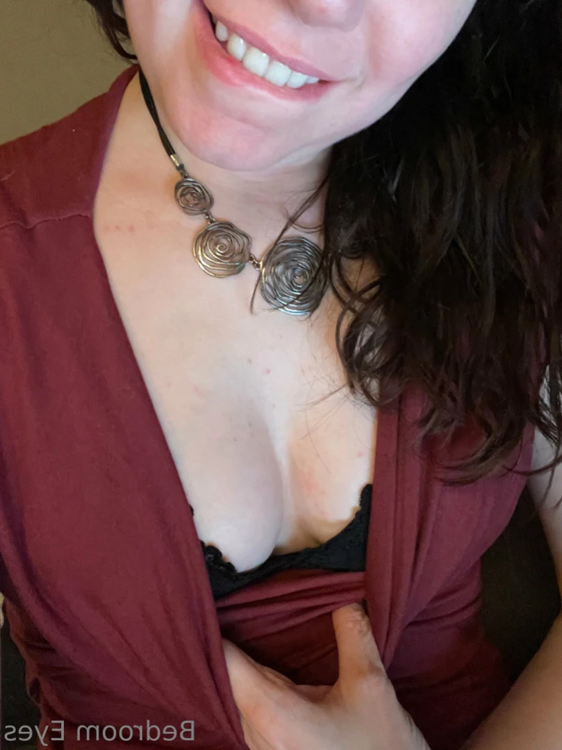 Bedroom Eyes [ bedroom_eyes_free ] Onlyfans leaked photo 14590695 on Hotleaks.tv