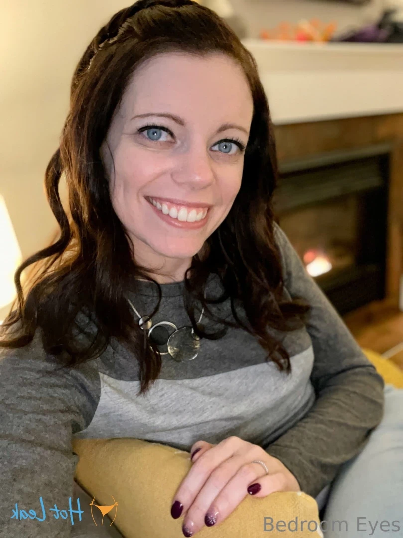 Bedroom Eyes [ bedroom_eyes_free ] Onlyfans leaked photo 15078826 on Hotleaks.tv
