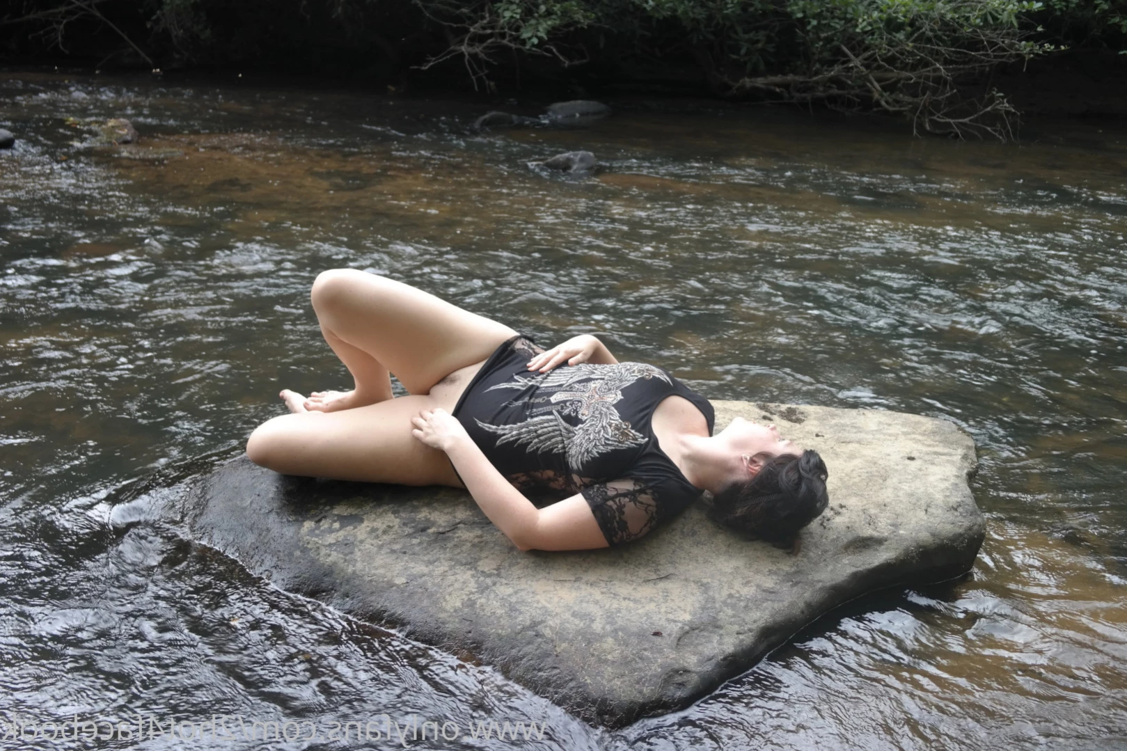 BEE [ bee88i ] Onlyfans leaked photo 12580538 on Hotleaks.tv