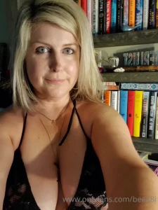 BEE [ bee88i ] Onlyfans leaked video 14211818 on Hotleaks.tv