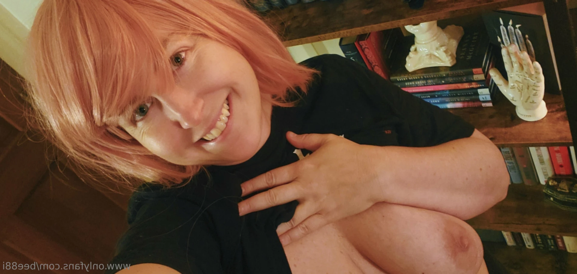 BEE [ bee88i ] Onlyfans leaked photo 14864373 on Hotleaks.tv