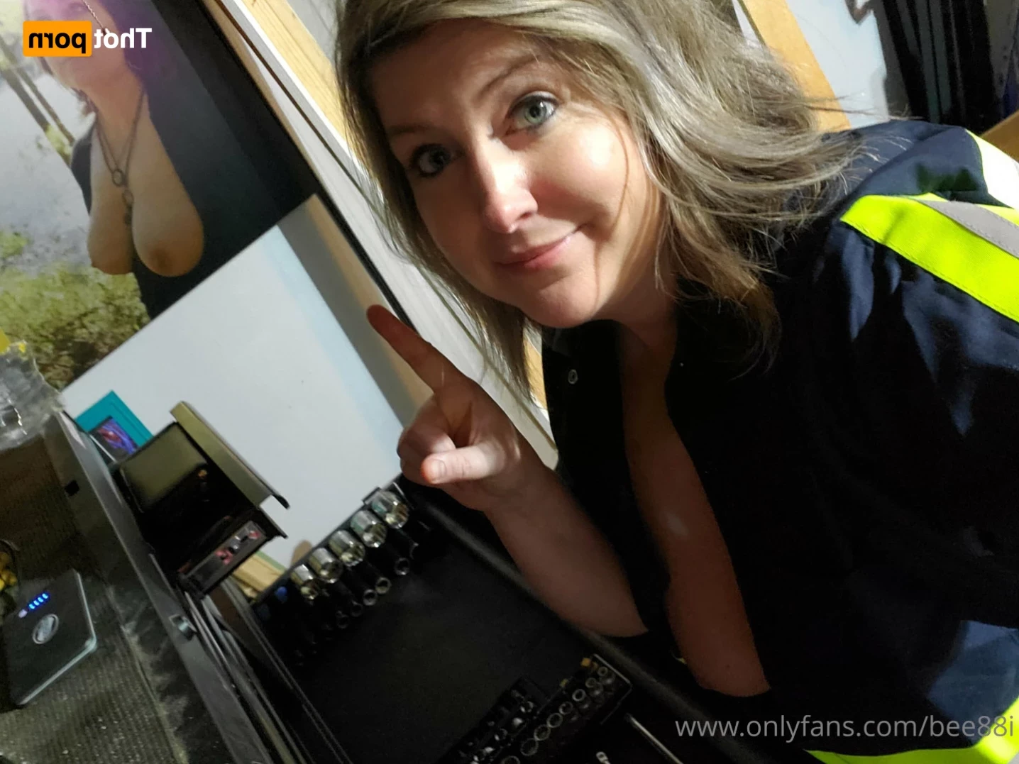 BEE [ bee88i ] Onlyfans leaked photo 15267096 on Hotleaks.tv