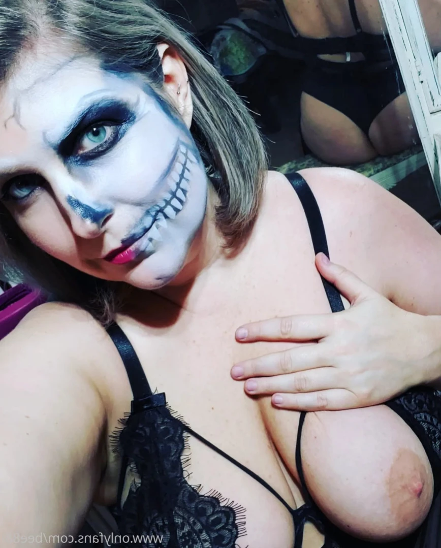 BEE [ bee88i ] Onlyfans leaked photo 15911719 on Hotleaks.tv