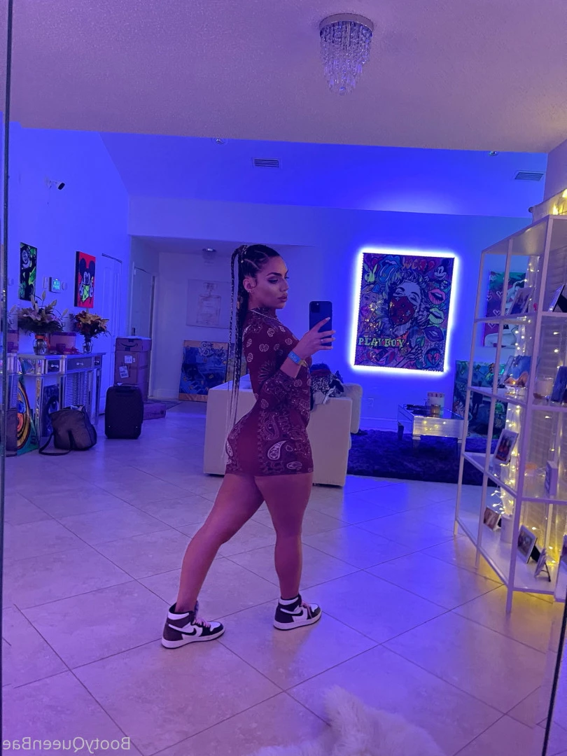 araqueenbae [ bootyqueenbae ] Onlyfans leaked photo 6065997 on Hotleaks.tv