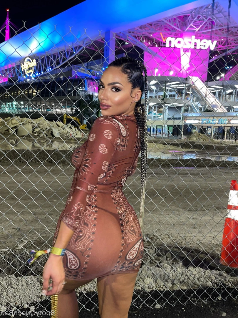 araqueenbae [ bootyqueenbae ] Onlyfans leaked photo 6069748 on Hotleaks.tv
