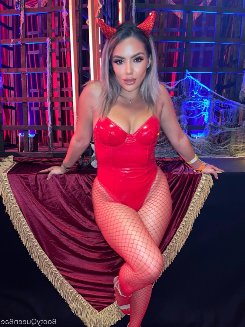araqueenbae [ bootyqueenbae ] Onlyfans leaked photo 12414832 on Hotleaks.tv