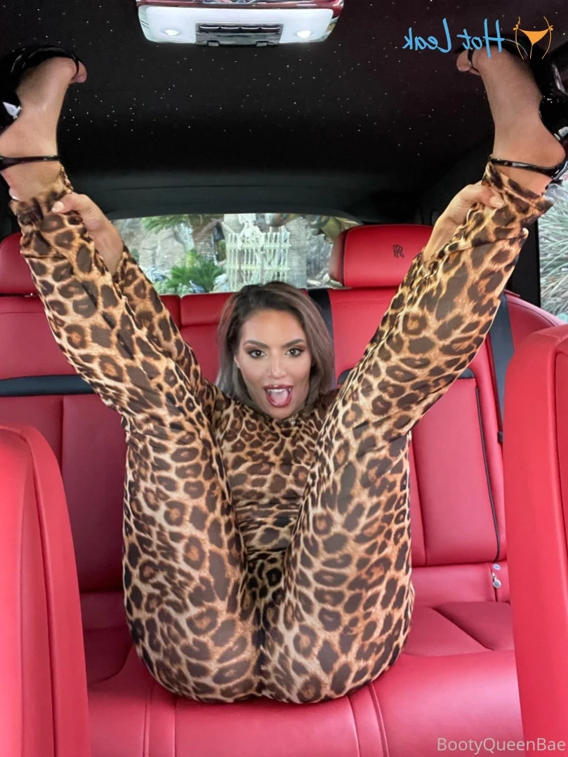 araqueenbae [ bootyqueenbae ] Onlyfans leaked photo 12940127 on Hotleaks.tv
