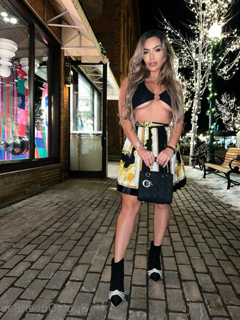 araqueenbae [ bootyqueenbae ] Onlyfans leaked photo 13255793 on Hotleaks.tv